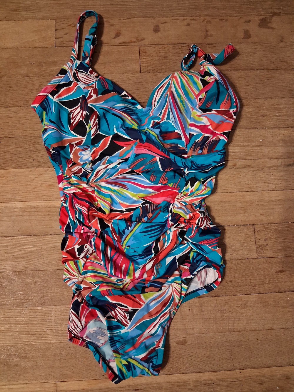 Reef Kaimana One Piece Swimsuit in Blue & Red Size Large